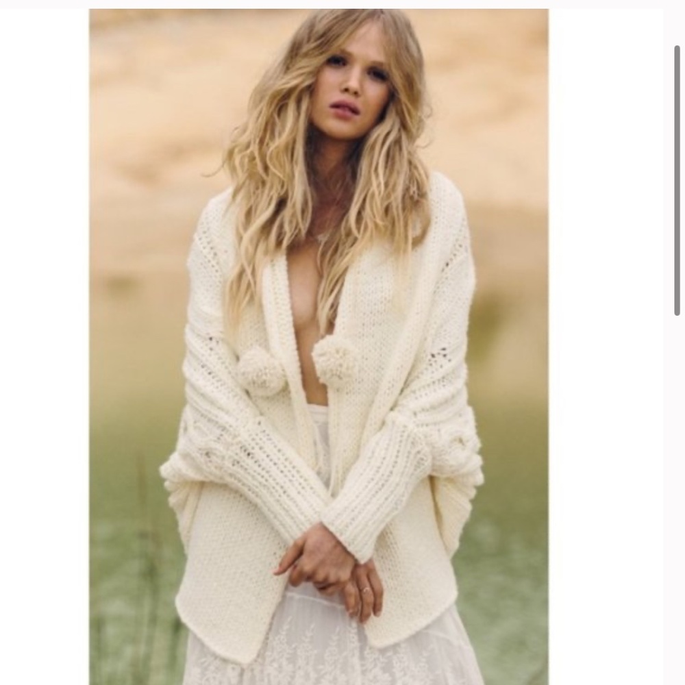 Spell Bella Shrug OS